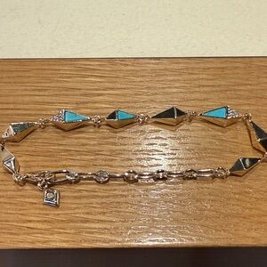Geometric bracelet with turquoise color accents